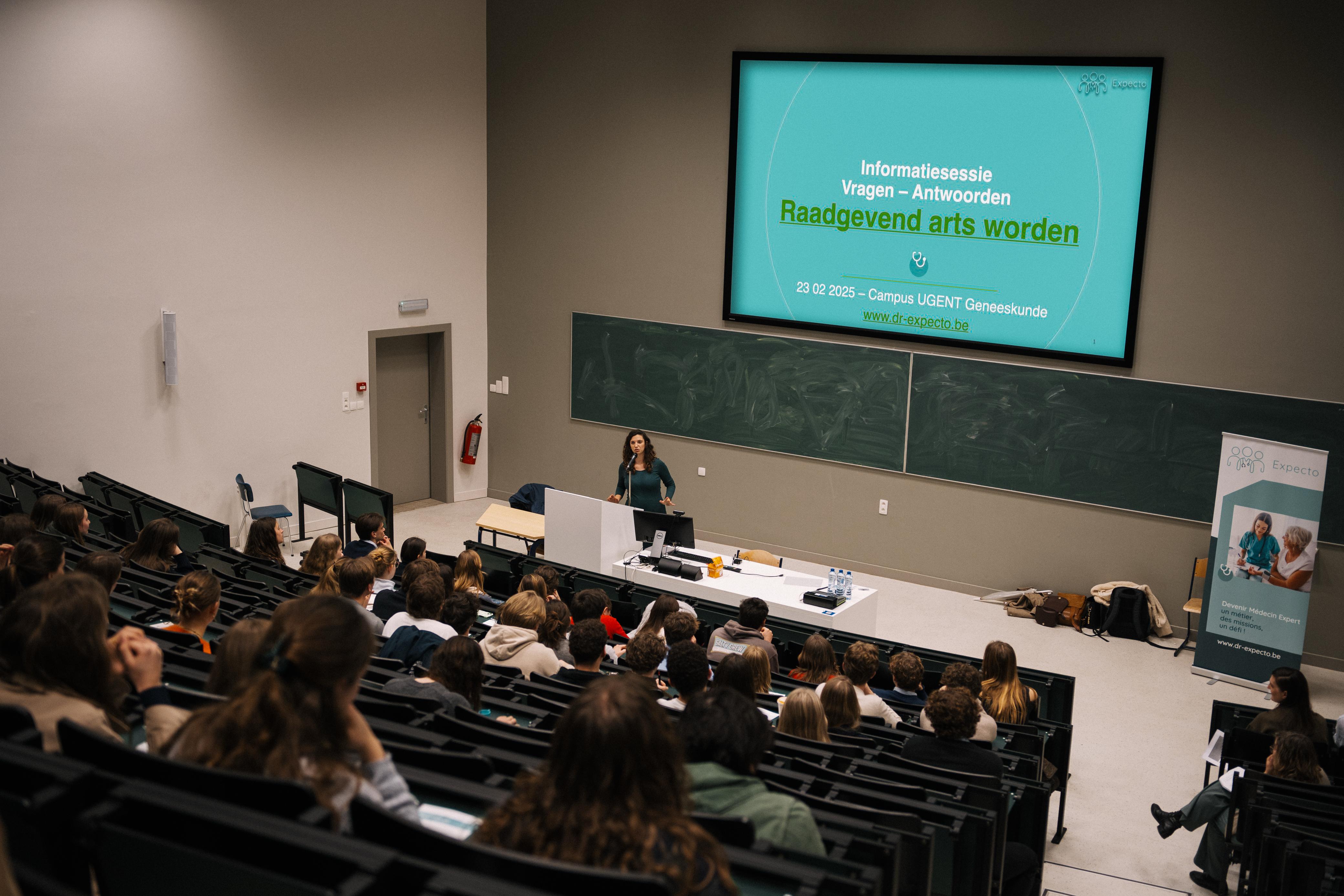 Conférence sponsorisée en auditoire de médecine